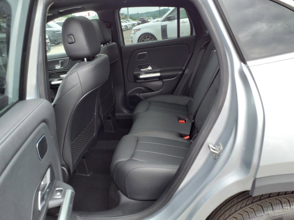 Certified Used 2025 Cirrus Silver Met Mercedes-Benz GLA 250 image 12
