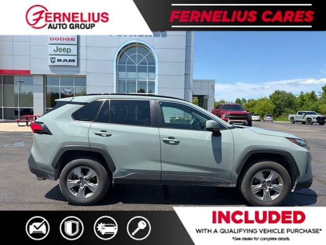 Used 2023 Green Toyota XLE image 2