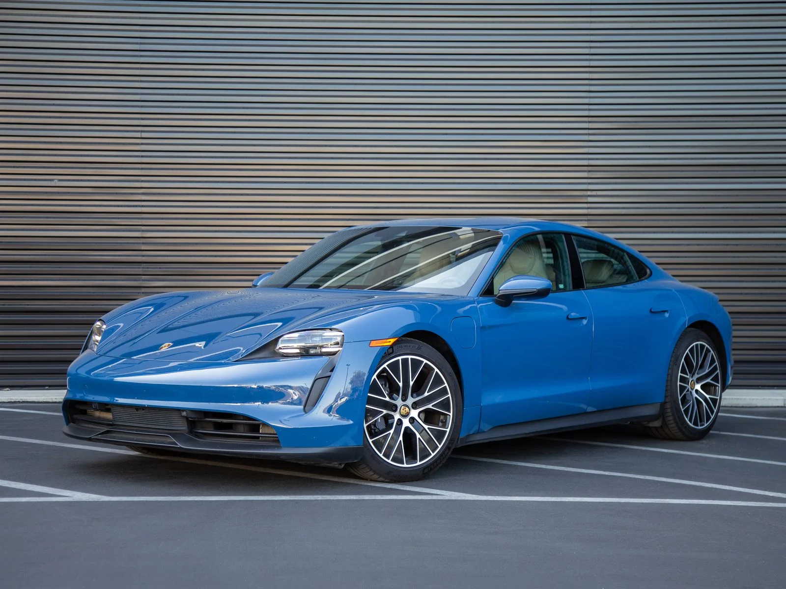 Certified Used 2024  Porsche  image 1