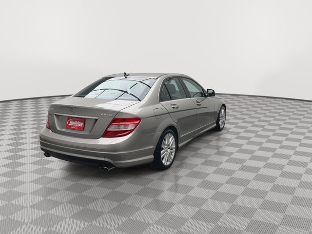 Used 2009 Beige Mercedes-Benz 3.0L Luxury image 32