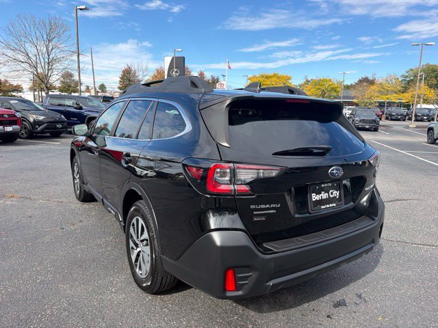 Used 2021 Crystal Black Silica Subaru Premium image 6