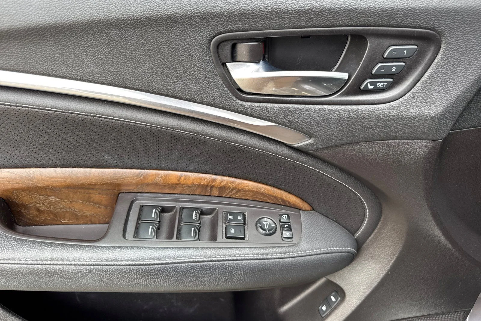 Used 2020  Acura Technology image 14