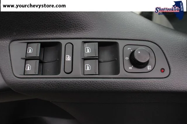 Used 2012 Gray Volkswagen SE image 19