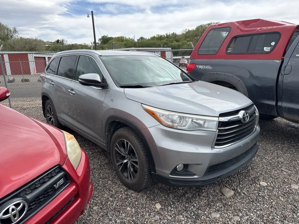 2016 Toyota Highlander