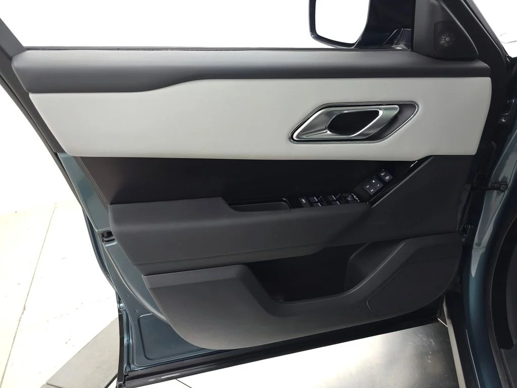 2026 Land Rover Range Rover Velar Dynamic SE - Photo 17