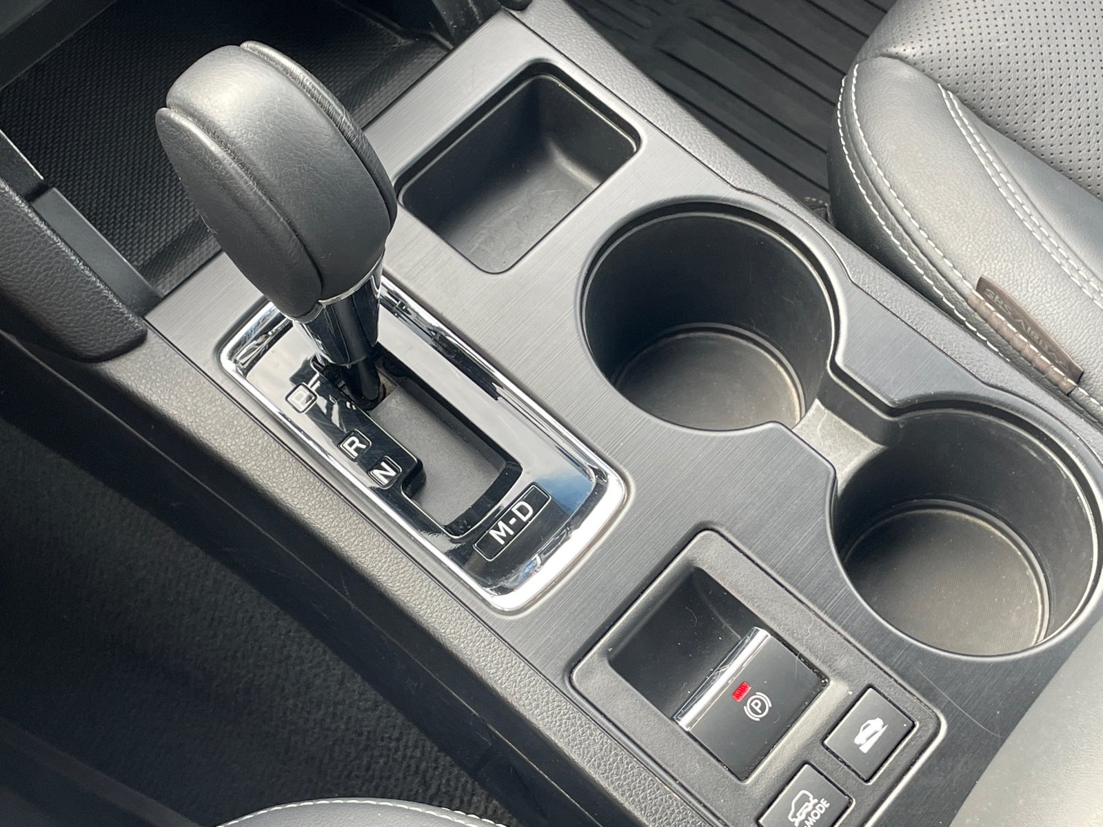 Used 2019 Magnetite Gray Metallic Subaru Limited image 17