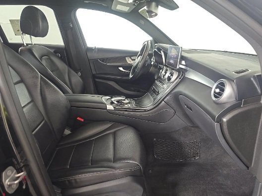 Used 2018 Black Mercedes-Benz GLC 300 image 6