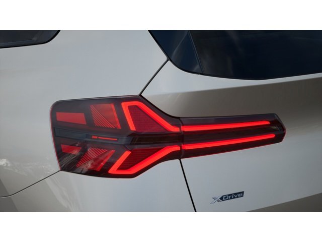 New 2026 0c7a BMW 30 xDrive image 8