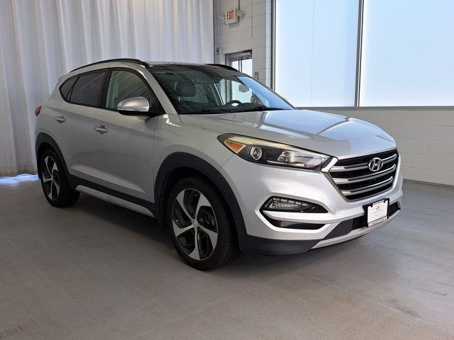 Used 2018 Silver Hyundai Limited image 4