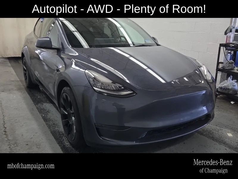 2023 Tesla Model Y Long Range Dual Motor All-Wheel Drive's photo