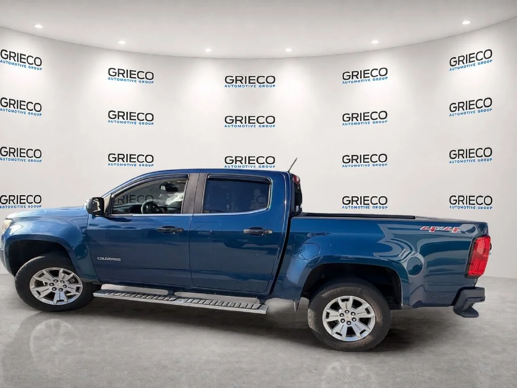 Used 2019 Blue Chevrolet LT image 5