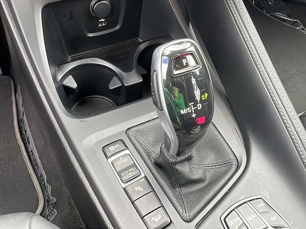 Used 2022 Black BMW xDrive28i image 30