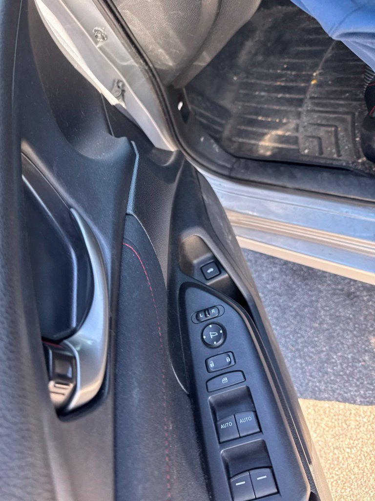 Used 2019  Honda Si image 11