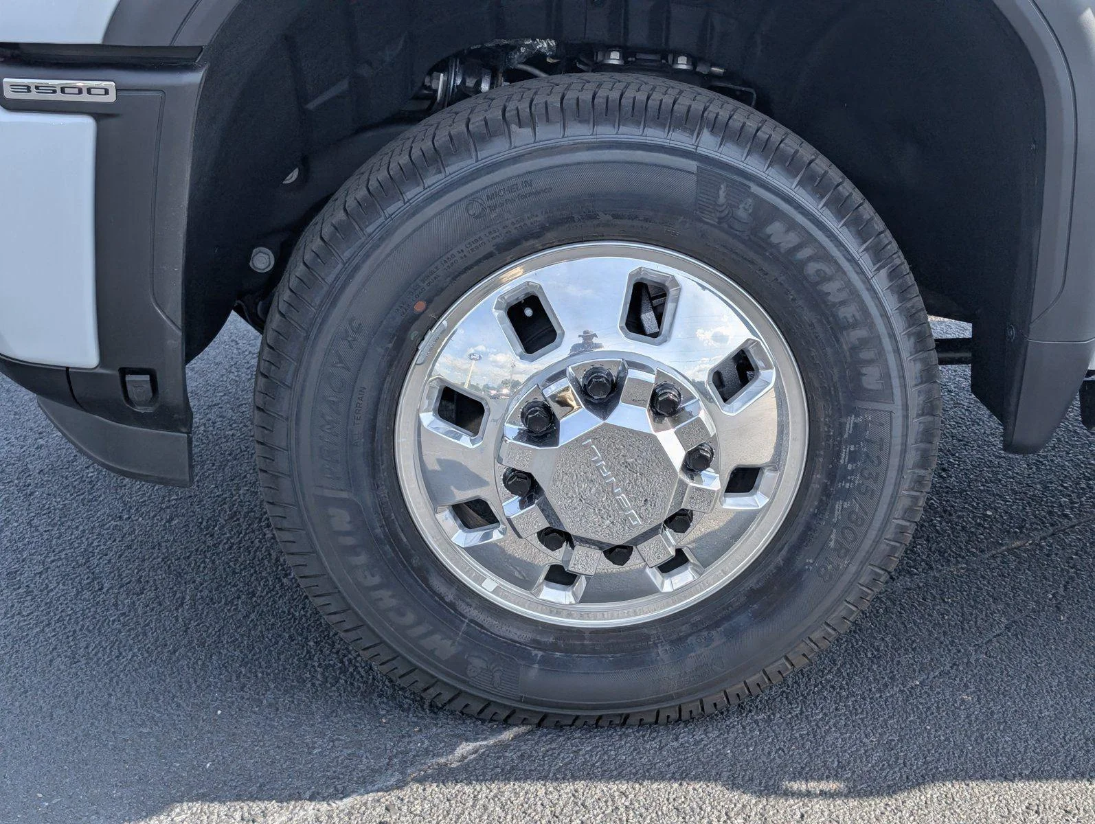 New 2026 Glacier White Tricoat GMC Denali DRW image 10
