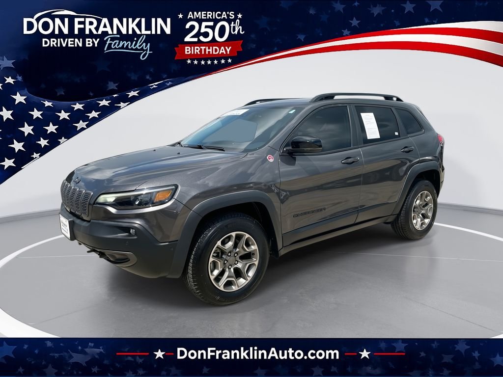 Used 2023 Gray Jeep Trailhawk image 1