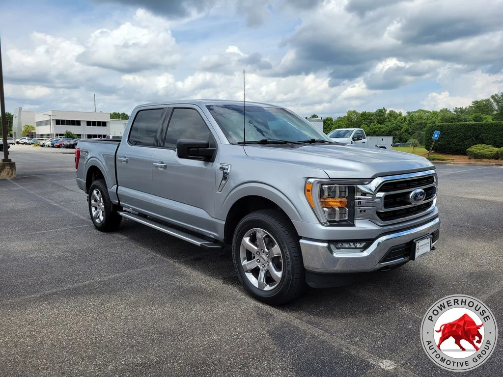 Used 2023 Silver Ford XLT image 9