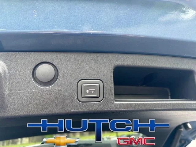 Used 2026 Lakeshore Blue Metallic Chevrolet LT image 16