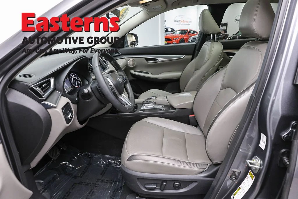 Used 2023 Gray INFINITI LUXE image 14