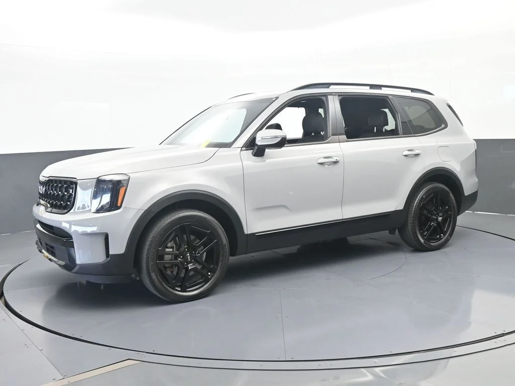 Used 2024 Wolf Gray Kia EX X-Line image 2