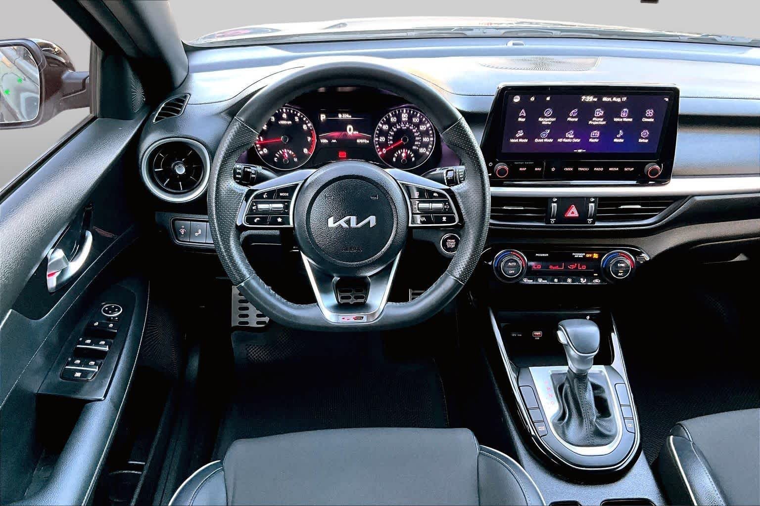 Used 2024 Gravity Gray Kia GT-Line image 5