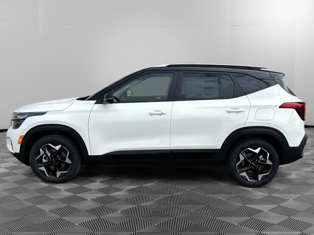 New 2026 Clear White / Black Roof Kia S image 7