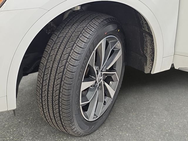 Used 2021 Ibis White Audi 45 Premium Plus image 32