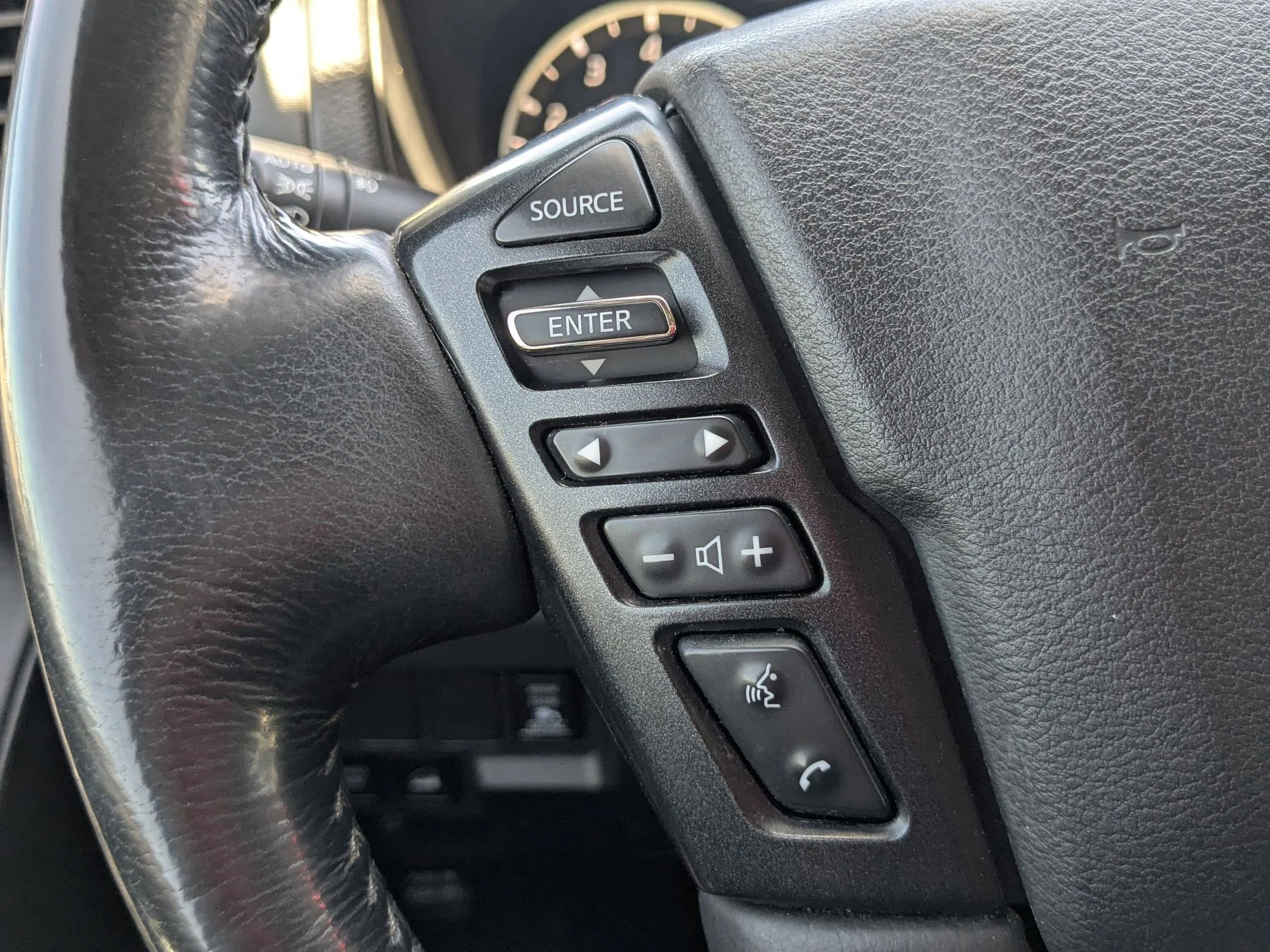 Used 2023 Gun Metallic Nissan SV image 17