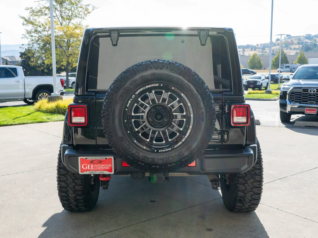 Used 2021 Black Jeep Unlimited Rubicon image 6