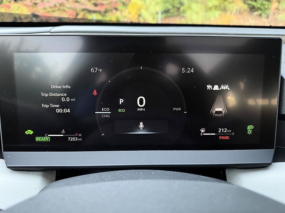 Used 2026 Storm Cloud Toyota XLE Premium image 9