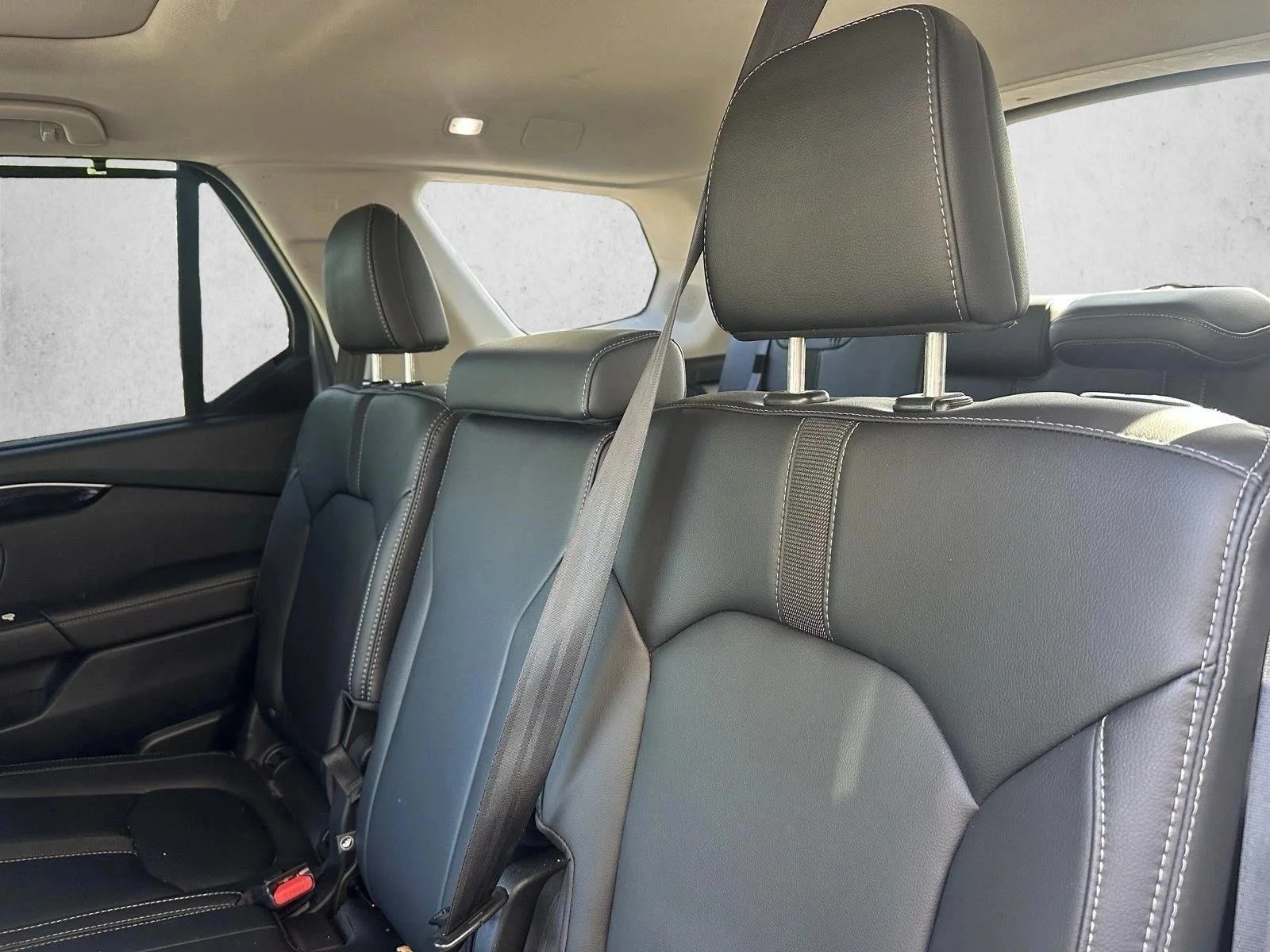 Used 2023 Sonic Gray Pearl Honda Touring image 22