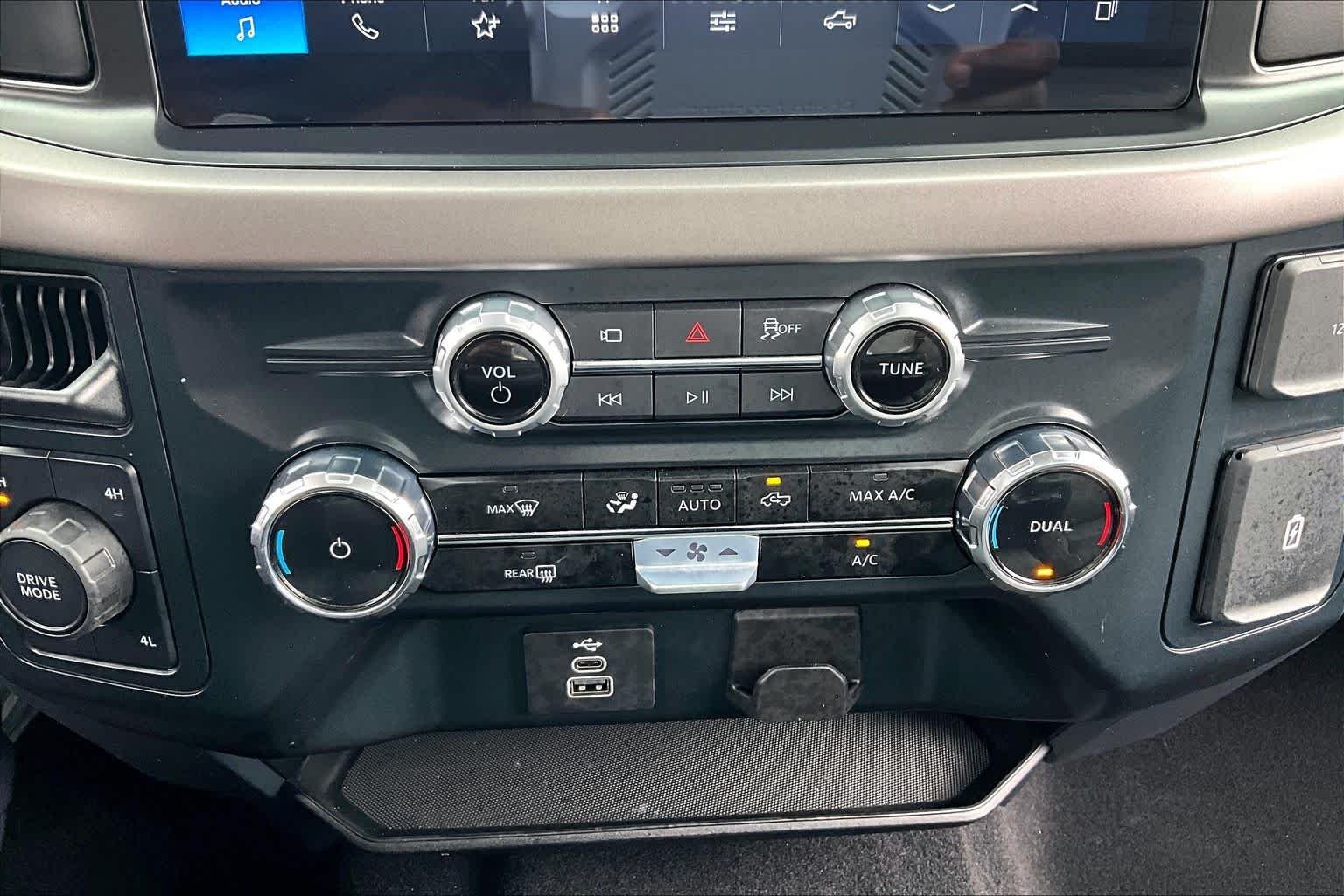 Used 2025 Carbonized Gray Ford XLT image 34