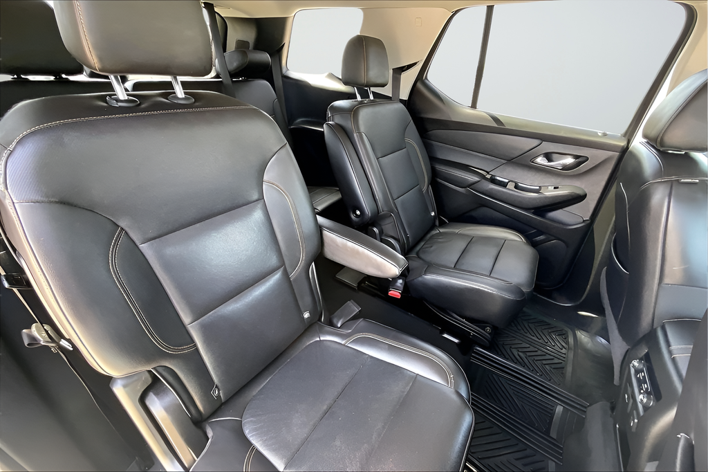 Used 2021 Beige Chevrolet Premier image 19