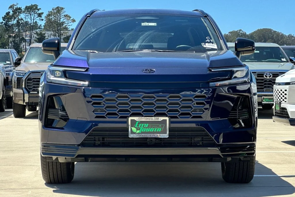 New 2026 Blueprint Toyota  SE image 9