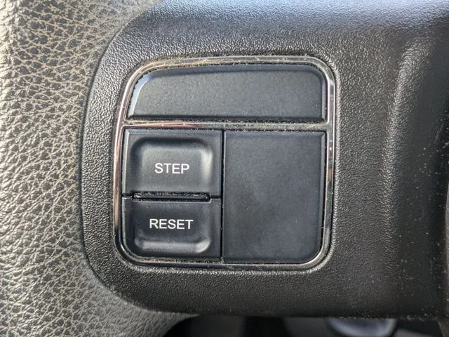 Used 2014 Bright White Clearcoat Jeep Sport image 22