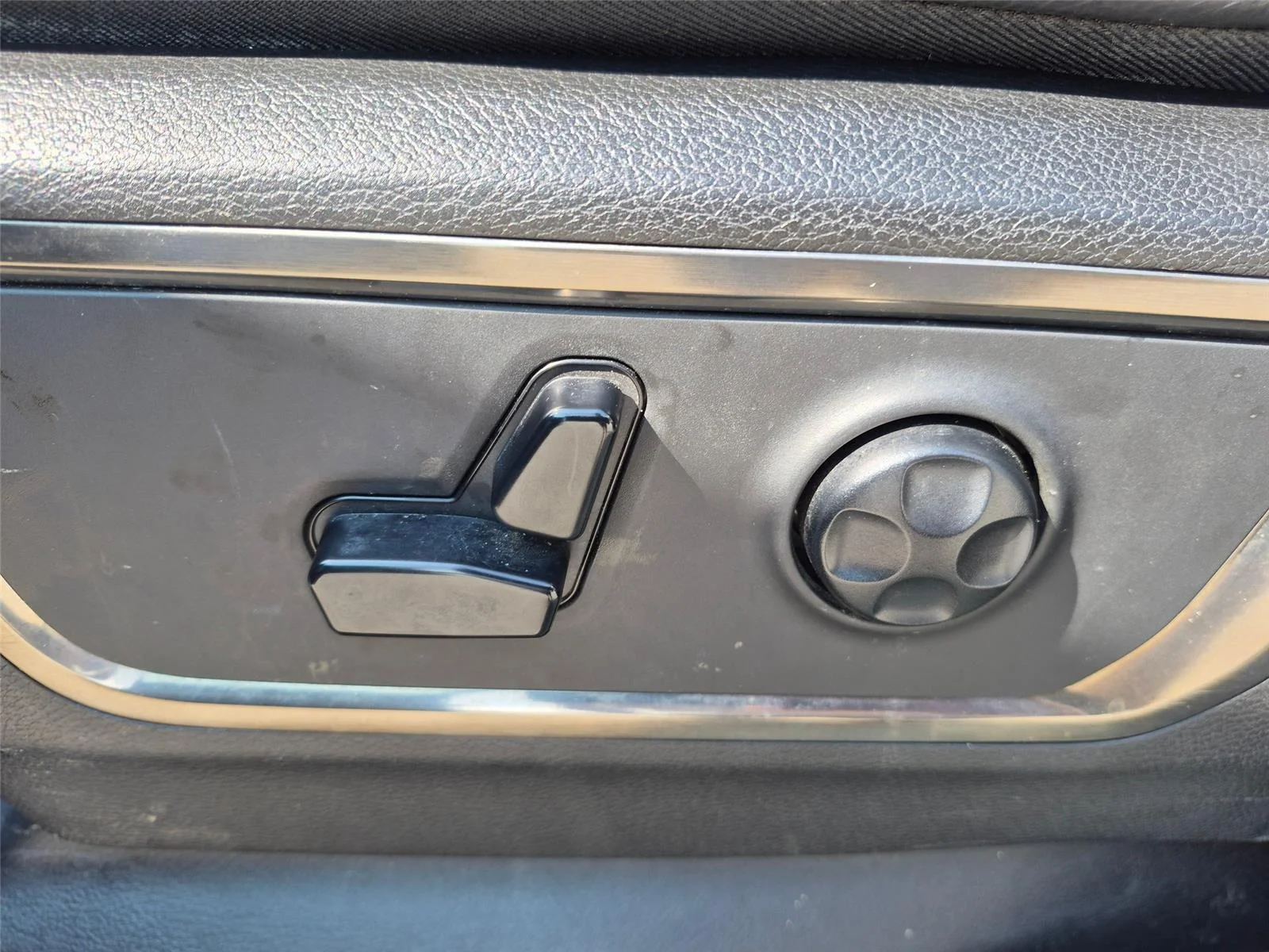 Used 2020  RAM Limited image 14