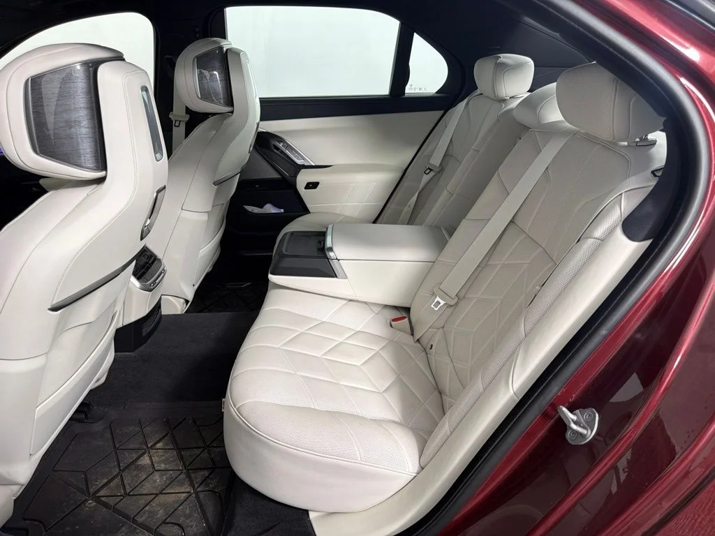 Certified Used 2023 Aventurin Red Metallic BMW 760i xDrive image 16