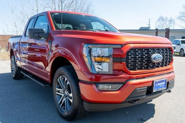 Used 2023 Red Ford XL image 4