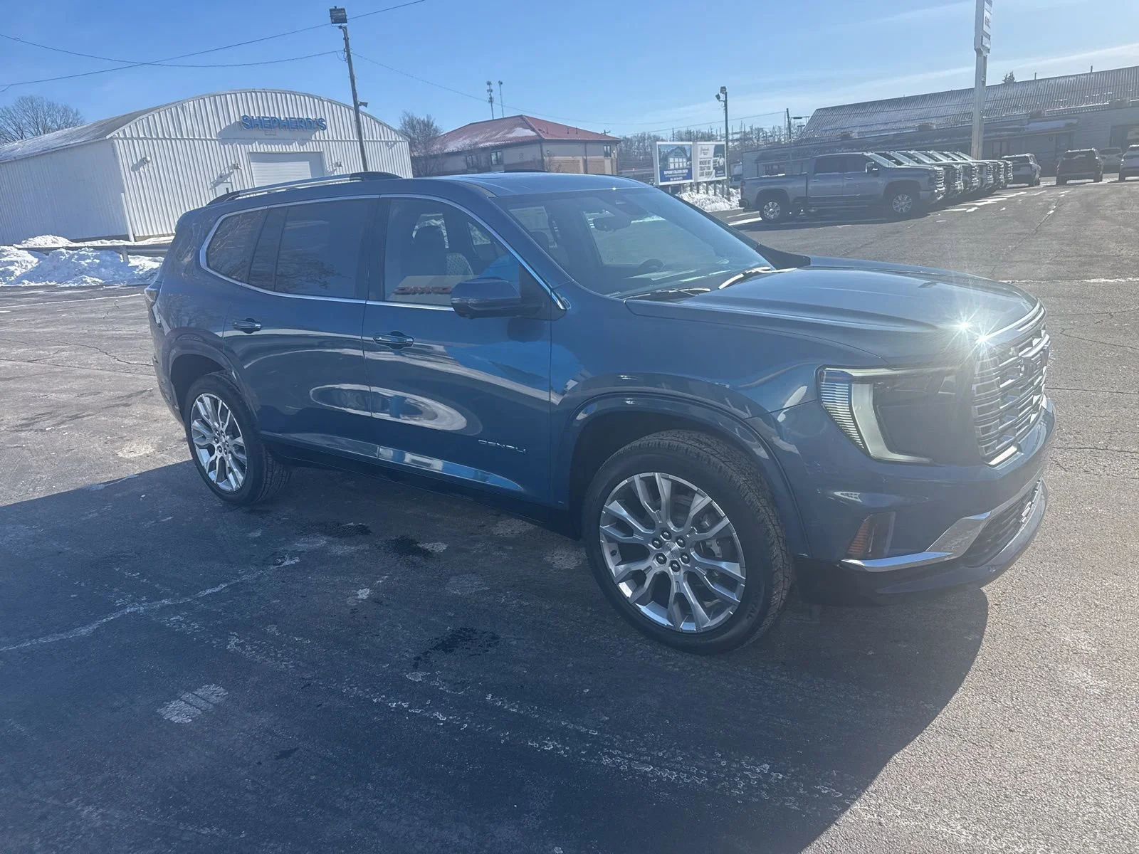 2026 GMC Acadia Denali - Photo 10