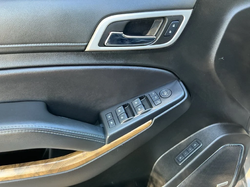 Used 2019 PEPPERDUST METALLIC GMC Denali image 14