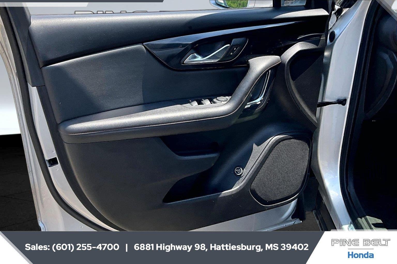 Used 2020 Silver Ice Metallic Chevrolet RS image 17