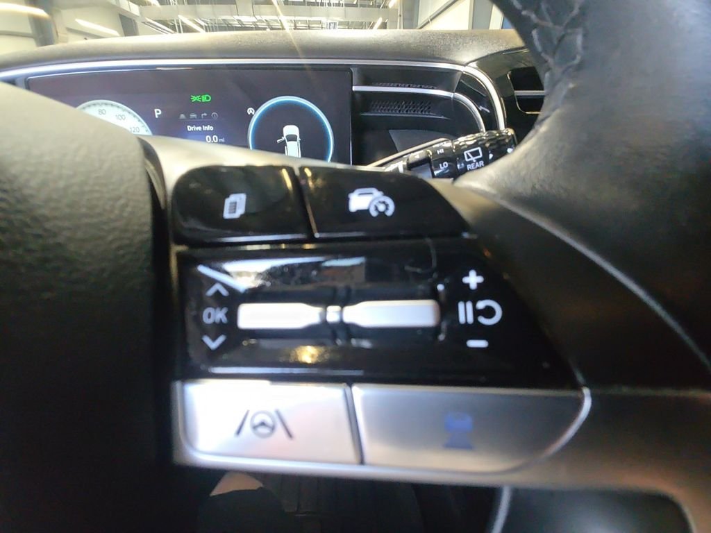 Used 2023 Silver Hyundai XRT image 19