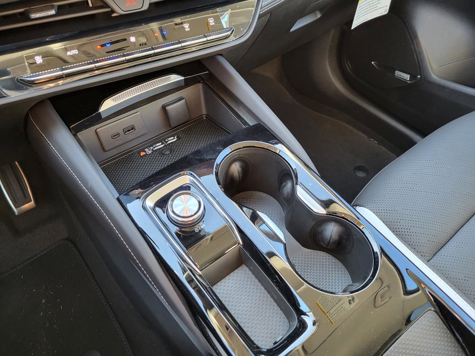 2025 Buick Envision Sport Touring - Photo 10