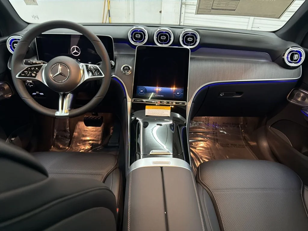Used 2026 Black Mercedes-Benz GLC 300 image 20
