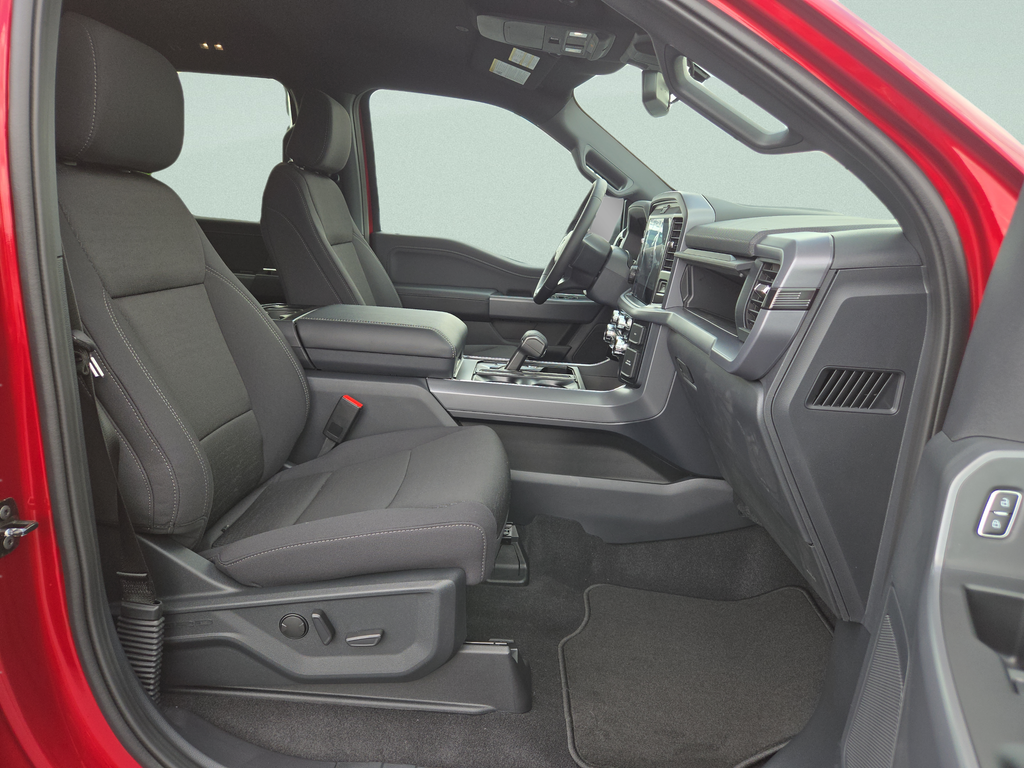 New 2026 Ruby Red Metallic Tinted Clearcoat Ford XLT image 27
