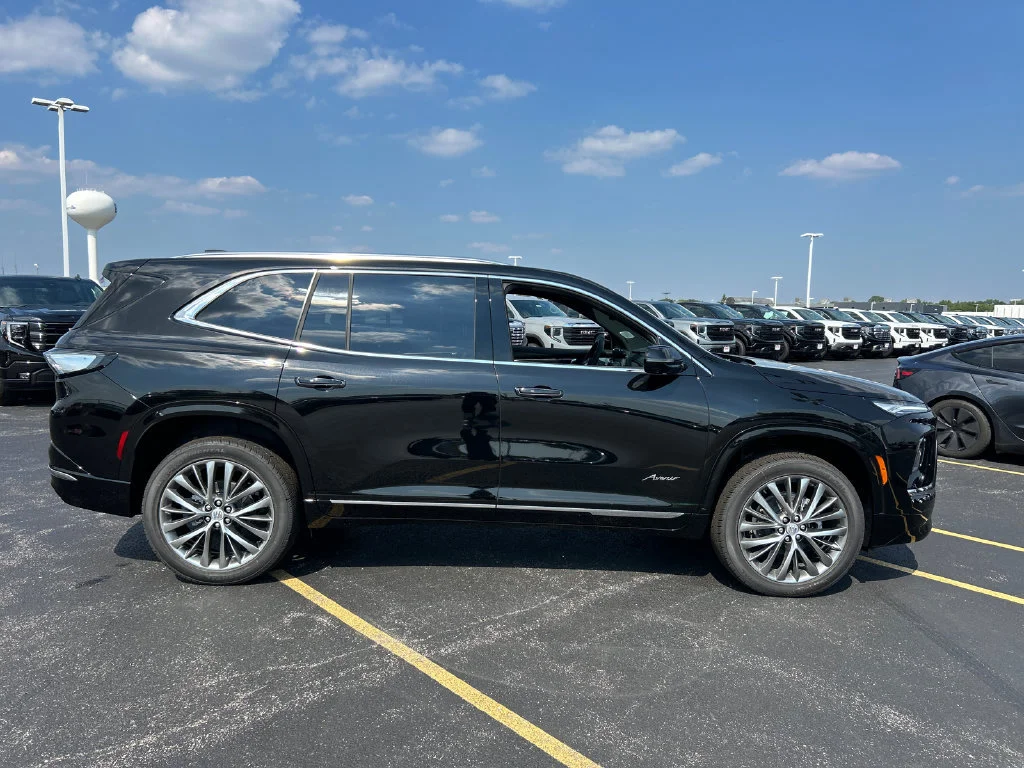 2026 Buick Enclave Avenir - Photo 11