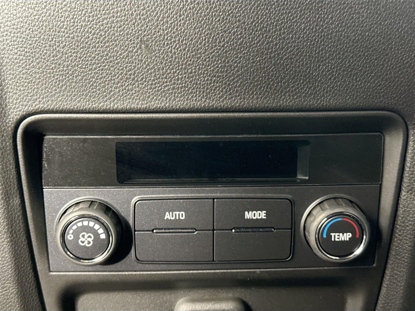 2024 Buick Enclave Essence - Photo 35