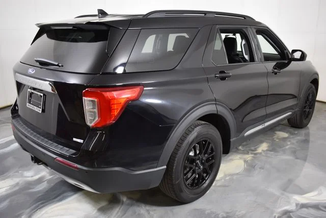 Used 2020 Black Ford XLT image 10
