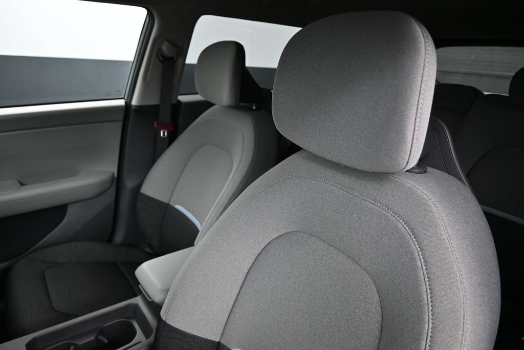 New 2027 Iceberg Green Kia S image 9