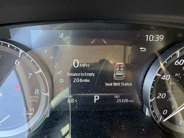 Used 2022 Wind Chill Pearl Toyota XLE image 24