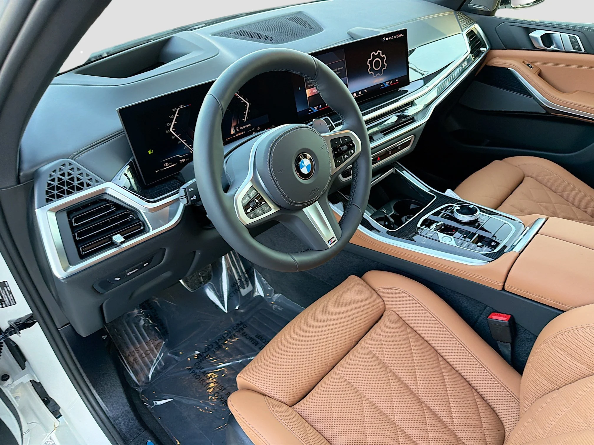 New 2026 Mineral White Metallic BMW xDrive40i image 25